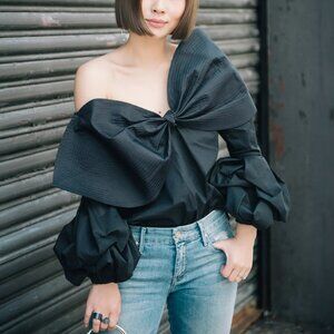 Johanna Ortiz Lutari Top Fall 2017 One Shoulder Black Size 2 NEW NWT